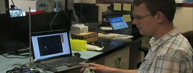 Vídeo mostra como cientista criou games que usam seres vivos