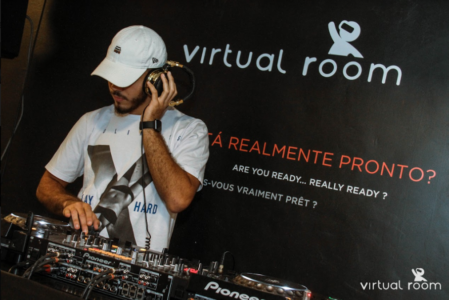 Virtual Room