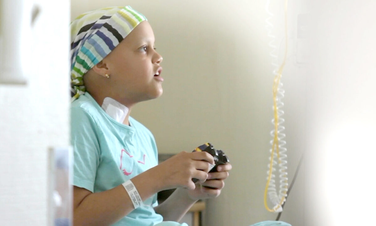 La Quimio Jugando se Pasa Volando – Documentário mostra videogames sendo utilizados no tratamento de câncer em crianças
